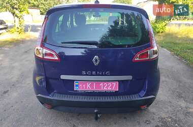Минивэн Renault Scenic 2010 в 