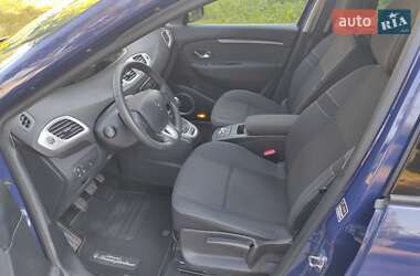 Минивэн Renault Scenic 2010 в 