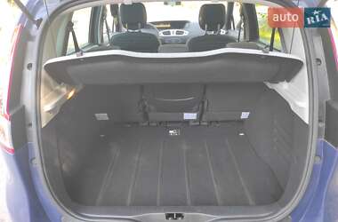 Минивэн Renault Scenic 2010 в 