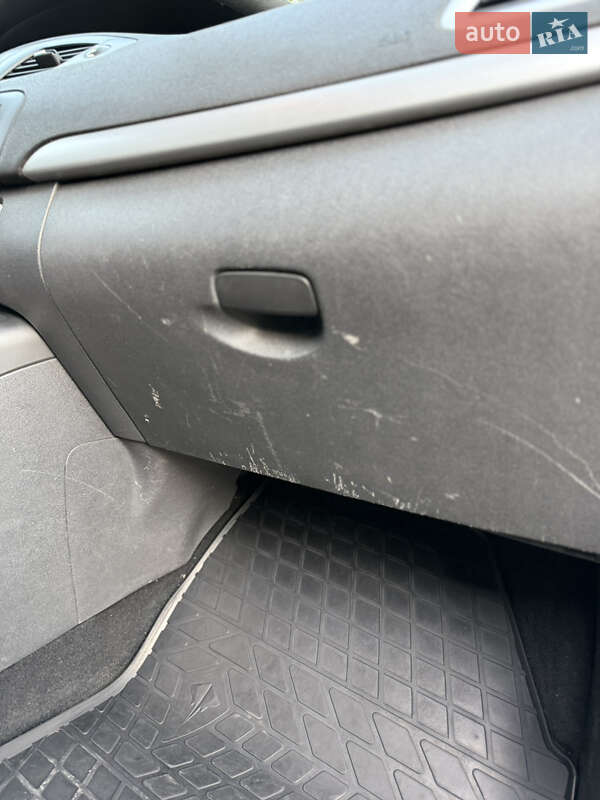 Мінівен Renault Scenic 2014 в Чернівцях