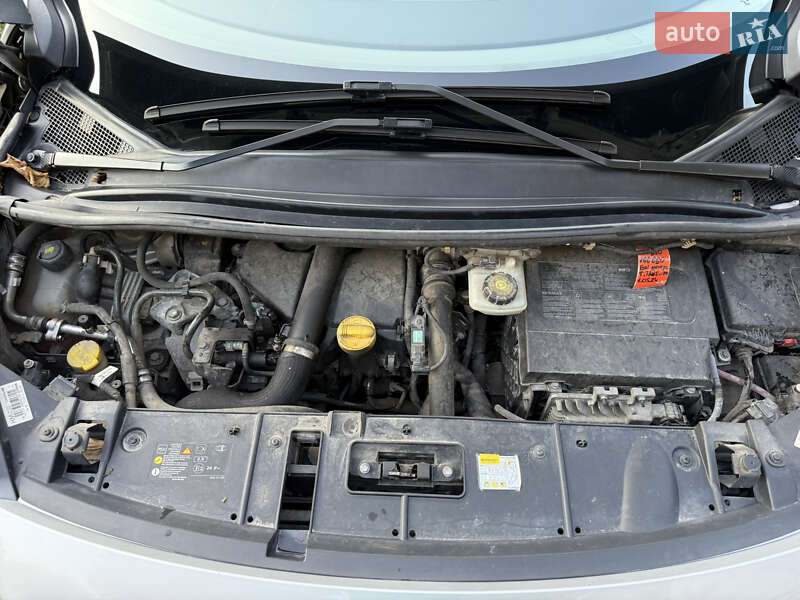 Мінівен Renault Scenic 2014 в Чернівцях