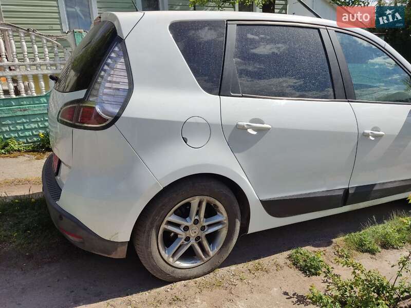 Минивэн Renault Scenic 2012 в Сумах