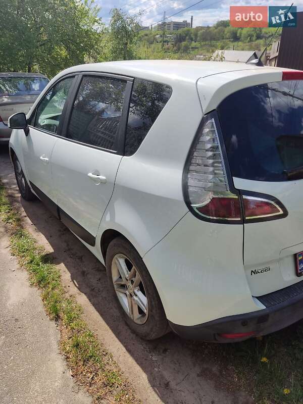 Минивэн Renault Scenic 2012 в Сумах