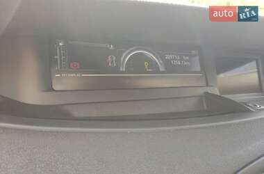 Минивэн Renault Scenic 2012 в 