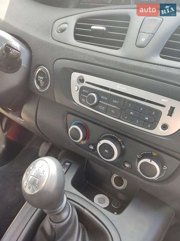 Минивэн Renault Scenic 2012 в Сумах