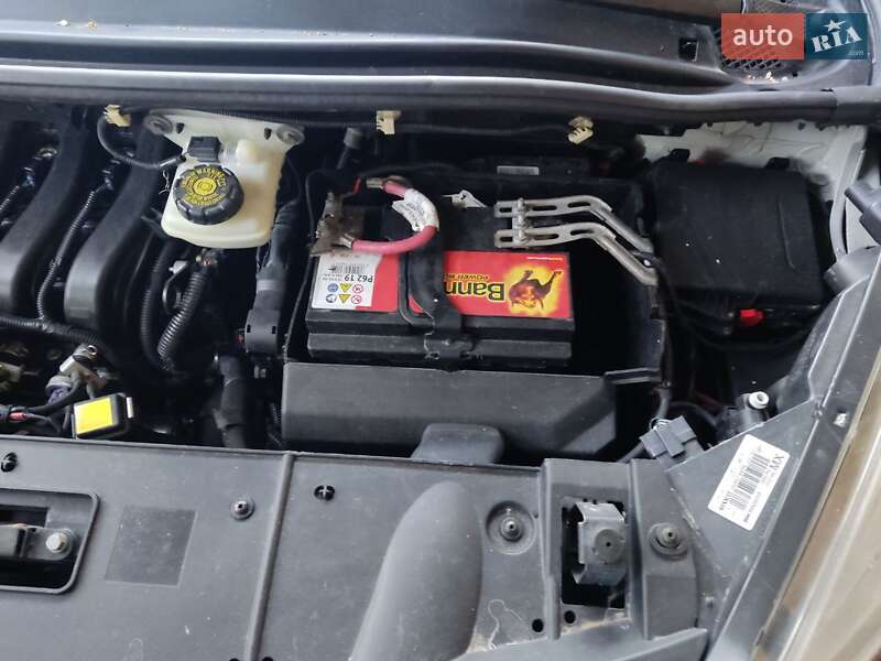 Минивэн Renault Scenic 2012 в Сумах