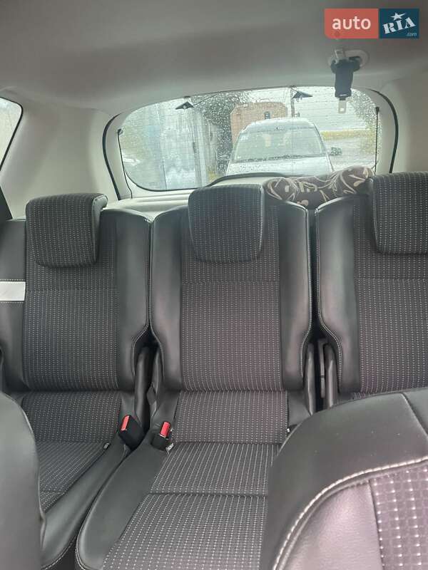 Минивэн Renault Scenic 2012 в Ровно