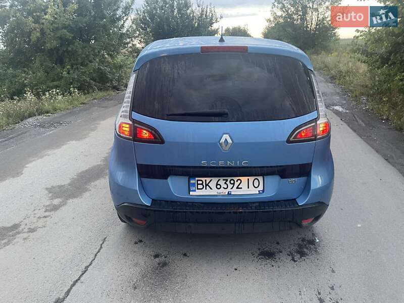Минивэн Renault Scenic 2012 в Ровно