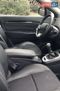 Минивэн Renault Scenic 2011 в 