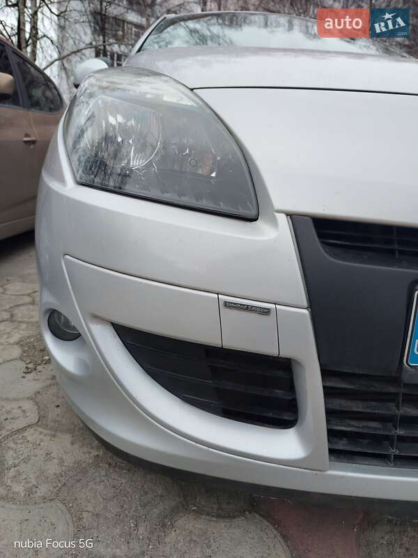 Минивэн Renault Scenic 2011 в Сумах