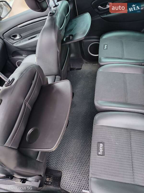 Минивэн Renault Scenic 2011 в Сумах