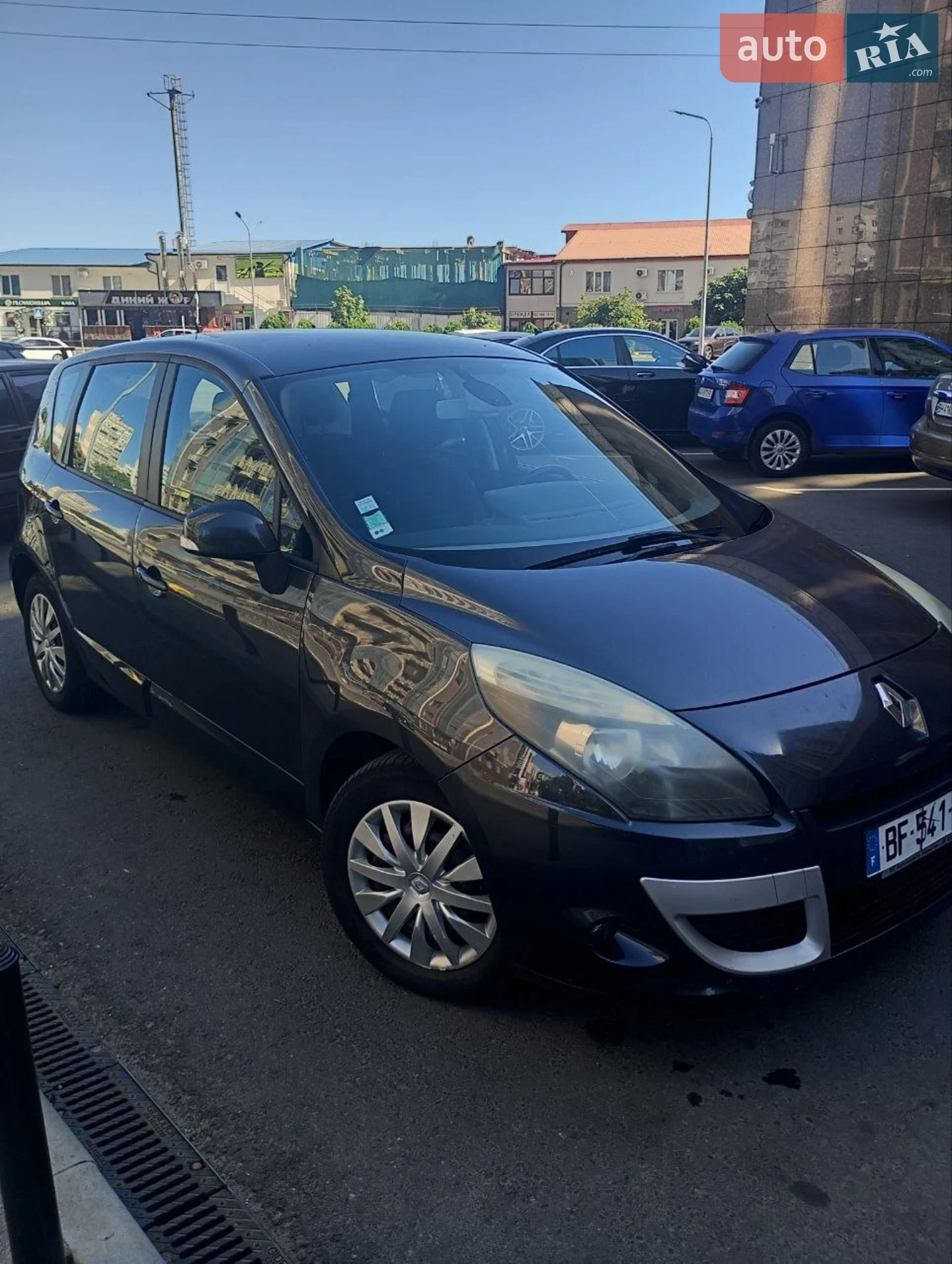 2010 Renault Scenic - мініатюра 2