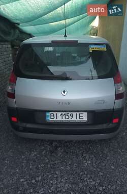 Минивэн Renault Scenic 2005 в 
