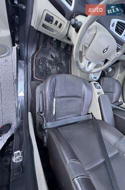 Минивэн Renault Scenic 2010 в 