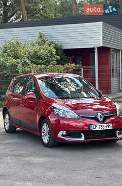 Минивэн Renault Scenic 2013 в 