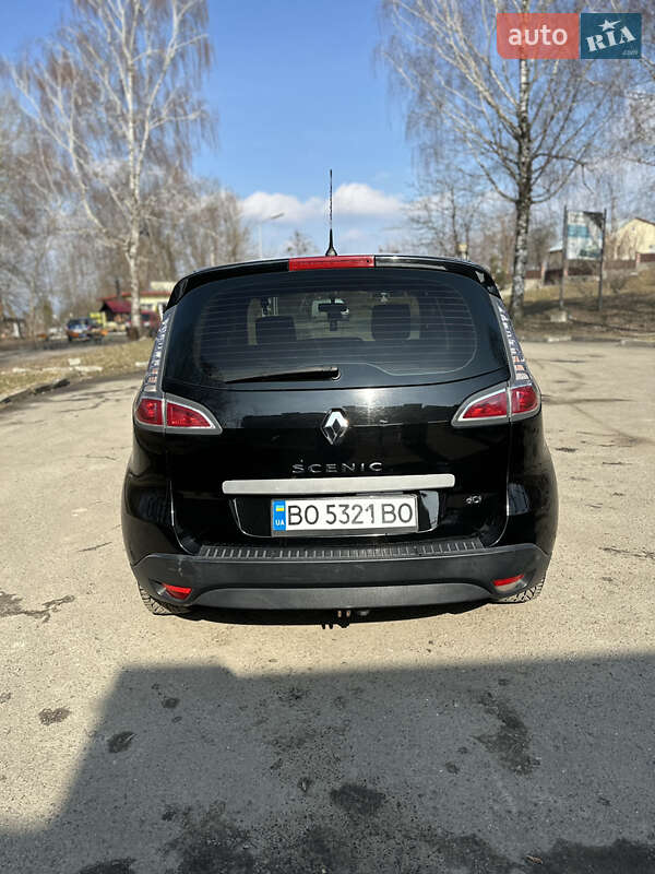 Минивэн Renault Scenic 2013 в Золочеве