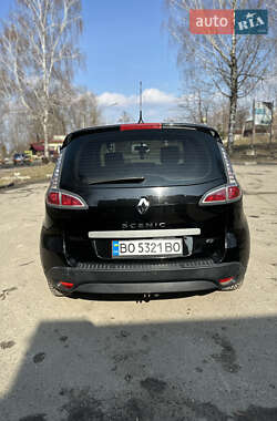 Минивэн Renault Scenic 2013 в 