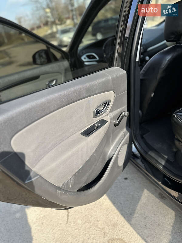 Минивэн Renault Scenic 2013 в Золочеве