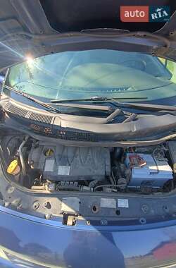 Минивэн Renault Scenic 2006 в 