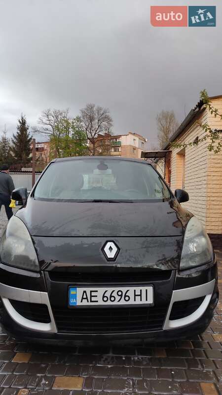 Минивэн Renault Scenic 2010 в Кривом Роге