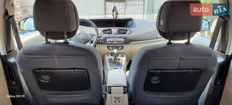 Минивэн Renault Scenic 2010 в Кривом Роге