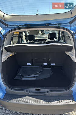 Минивэн Renault Scenic 2012 в 