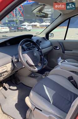Минивэн Renault Scenic 2005 в 