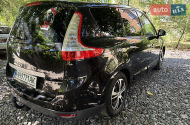 Минивэн Renault Scenic 2009 в 