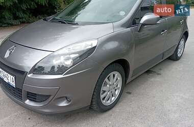 Минивэн Renault Scenic 2009 в Казатине