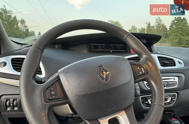 Минивэн Renault Scenic 2010 в 