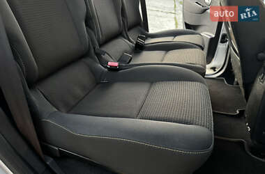Минивэн Renault Scenic 2010 в 