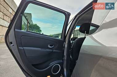 Минивэн Renault Scenic 2009 в 