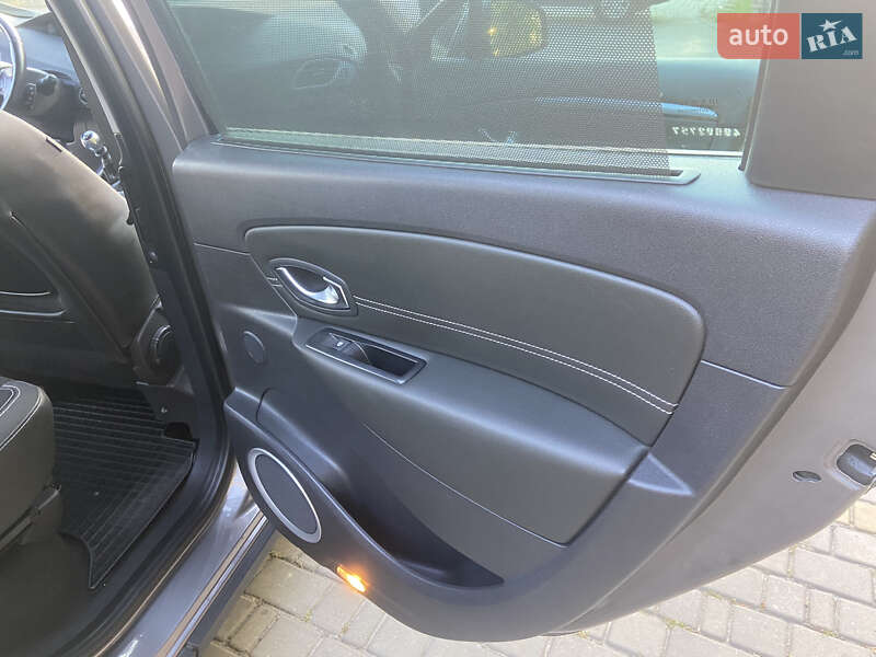 Минивэн Renault Scenic 2013 в Киеве