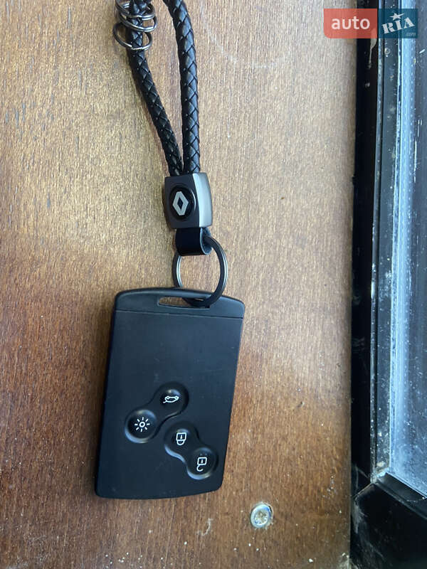 Минивэн Renault Scenic 2013 в Киеве