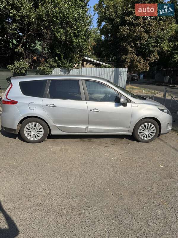 Минивэн Renault Scenic 2011 в Одессе