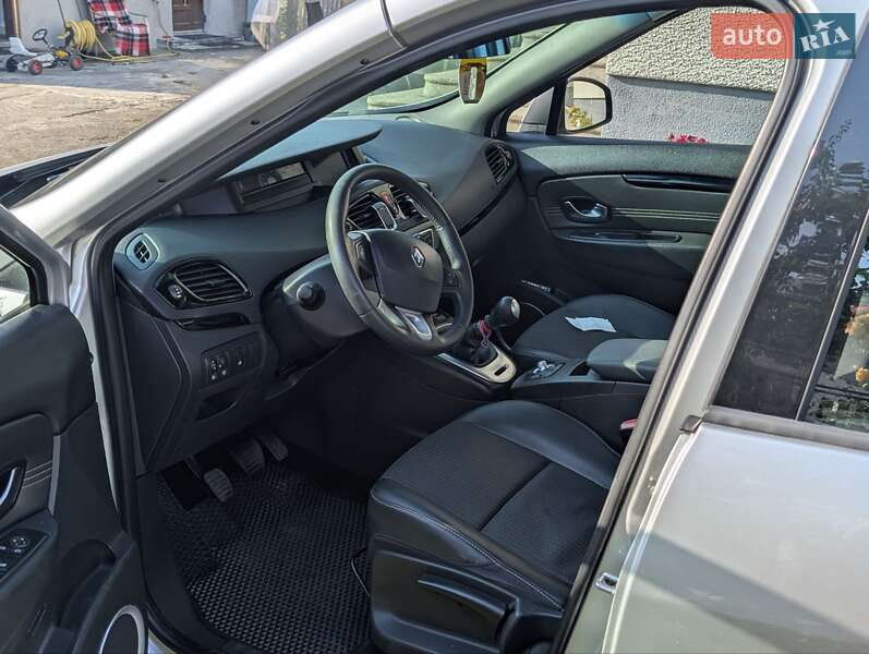 Мінівен Renault Scenic 2011 в Івано-Франківську
