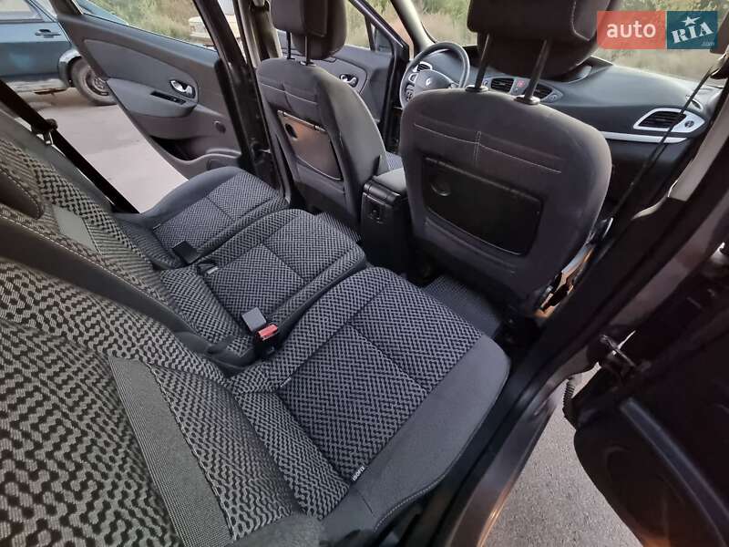 Минивэн Renault Scenic 2011 в Днепре