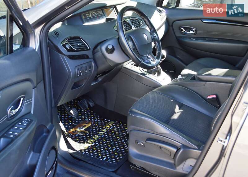 Минивэн Renault Scenic 2013 в Одессе