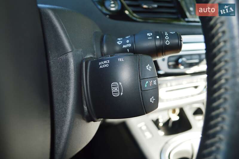 Минивэн Renault Scenic 2013 в Одессе