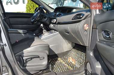 Минивэн Renault Scenic 2013 в 