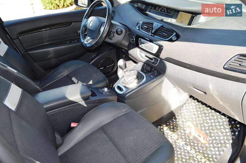 Минивэн Renault Scenic 2013 в Одессе