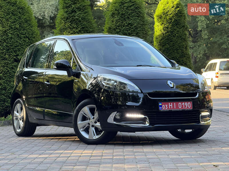 Минивэн Renault Scenic 2013 в 