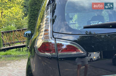 Минивэн Renault Scenic 2013 в 