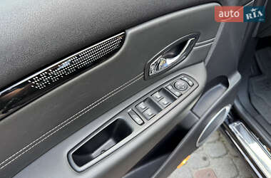 Минивэн Renault Scenic 2013 в 