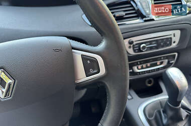 Минивэн Renault Scenic 2013 в 