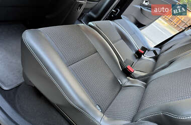 Минивэн Renault Scenic 2013 в 