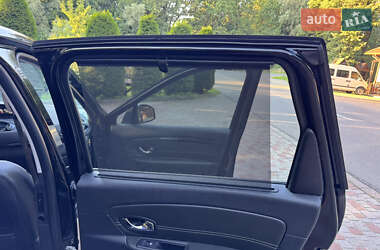 Минивэн Renault Scenic 2013 в 