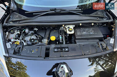 Минивэн Renault Scenic 2013 в 