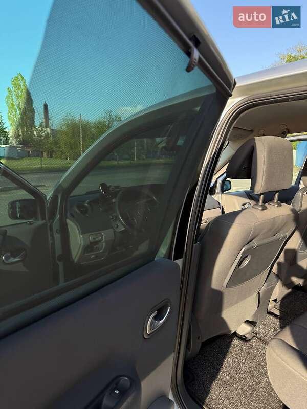 Минивэн Renault Scenic 2007 в Киеве фото 4 Минивэн Renault Scenic 2007 в Киеве