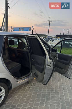 Минивэн Renault Scenic 2005 в 